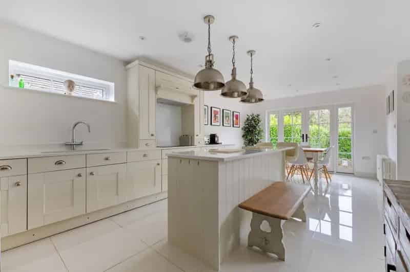 5 bedroom house for sale