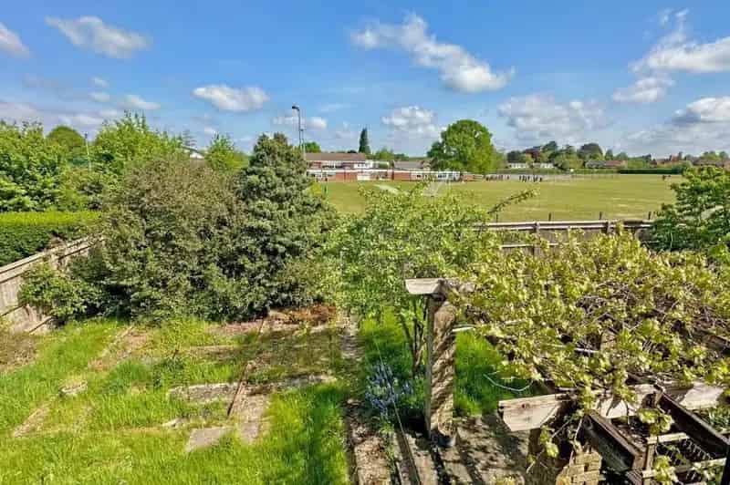 4 Bed House for Sale Family Home Extended Semi Detached Garage Solar Panels