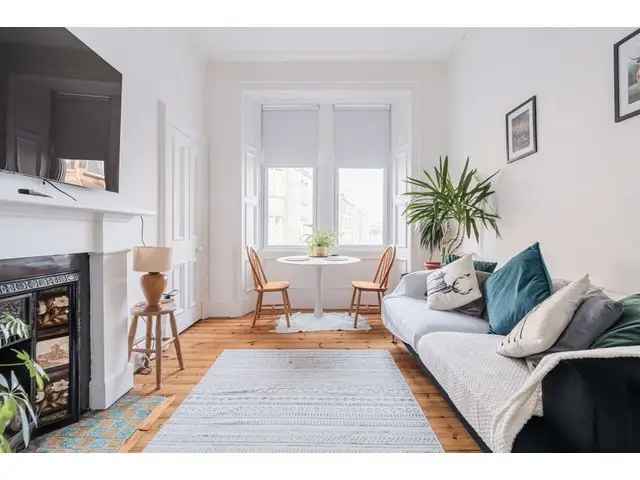 2 Bedroom Flat for Sale in Gorgie