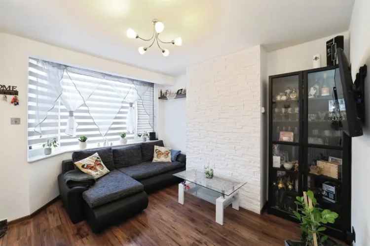 Semi Detached Home Near Loughborough Two Bedrooms Garden Parking