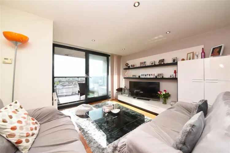 2 Bedroom Flat House to Rent