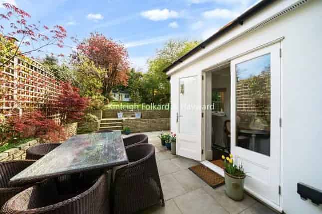 Six Bedroom Edwardian House for Sale in London N10