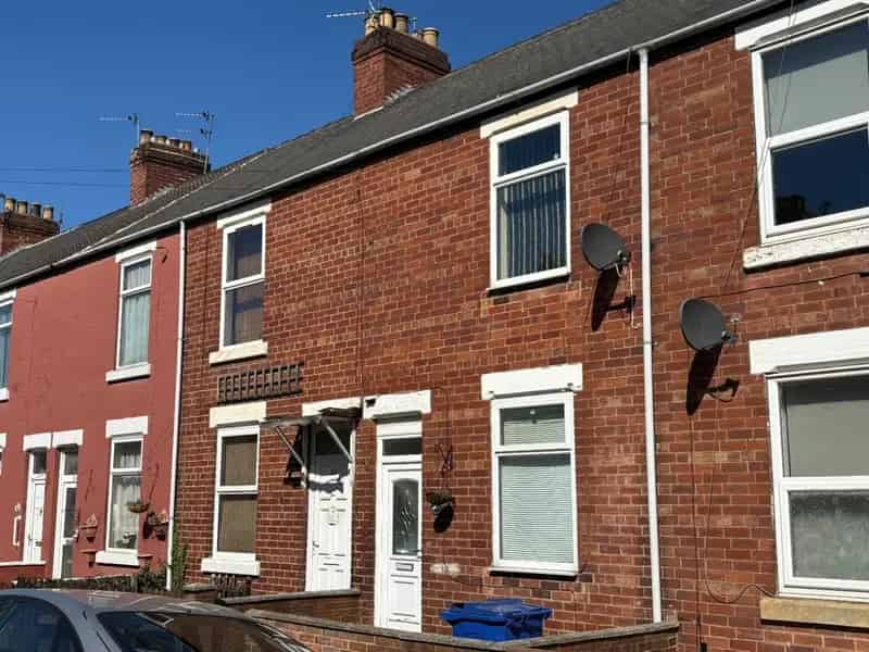 Doncaster 2-Bed Mid-Terrace House For Sale - 7% ROI
