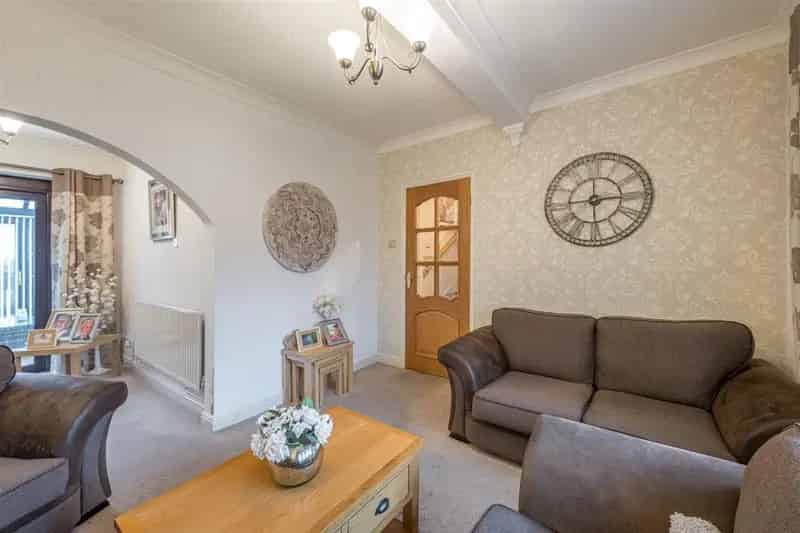 2 Bedroom House For Sale Near Amenities and Schools