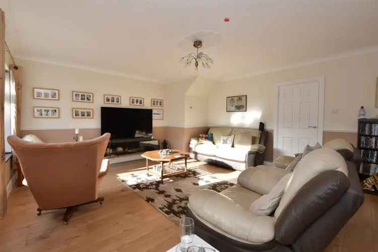 3 Bedroom Semi-Detached House for Sale Near Epping