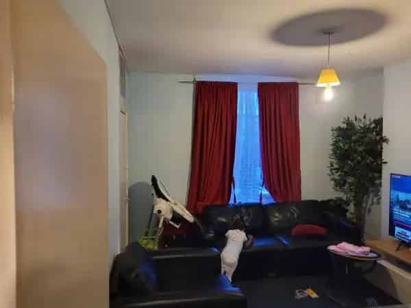 1 Bed Flat Plus Studio Swap for 2-3 Bed House or Flat Near Ladbroke Grove