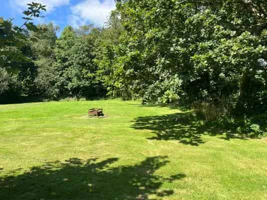 Ynysgain Bach Farm Cottage Accommodation and Campsites
