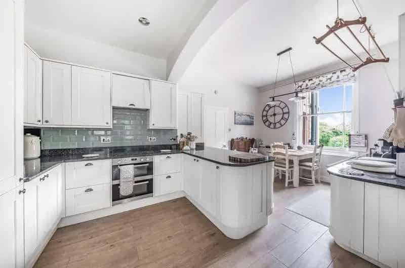 5 Bed Detached House for Sale with 10 Acres of Grounds