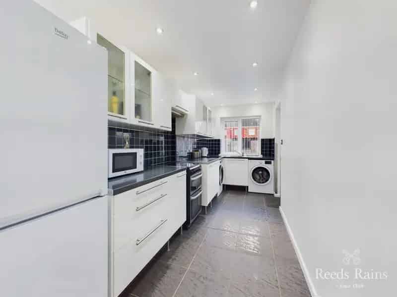 3 bedroom Mid Terrace House for sale, Hull, East Yorkshire, HU9