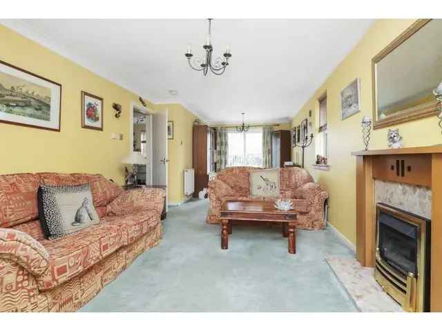3 Bedroom Detached House for Sale in Port Seton