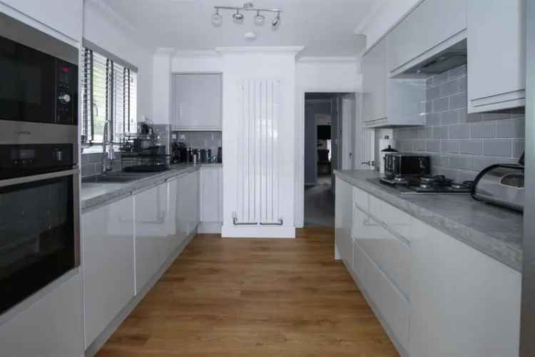 3 Bedroom Detached Bungalow For Sale No Onward Chain