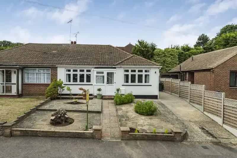3 Bedroom Bungalow for Sale - Modern, Extended, No Onward Chain