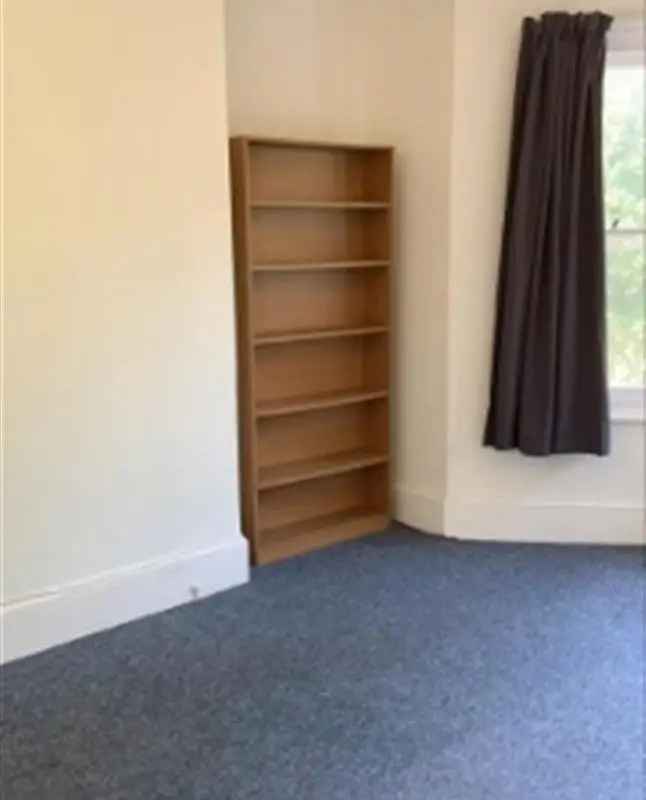 Bright Apartment near Brighton Station City Center
