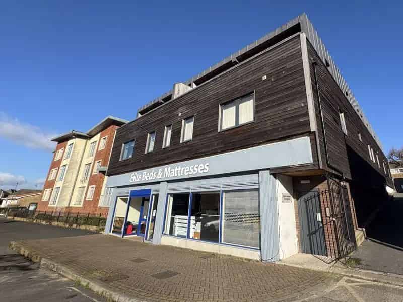2 Bedroom Flat for Sale