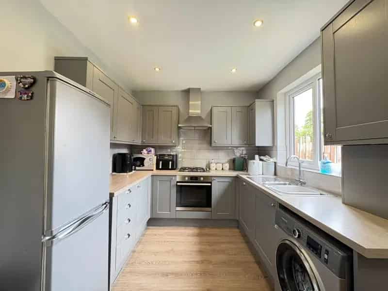 3 Bedroom House For Sale Near Heckmondwike and Dewsbury