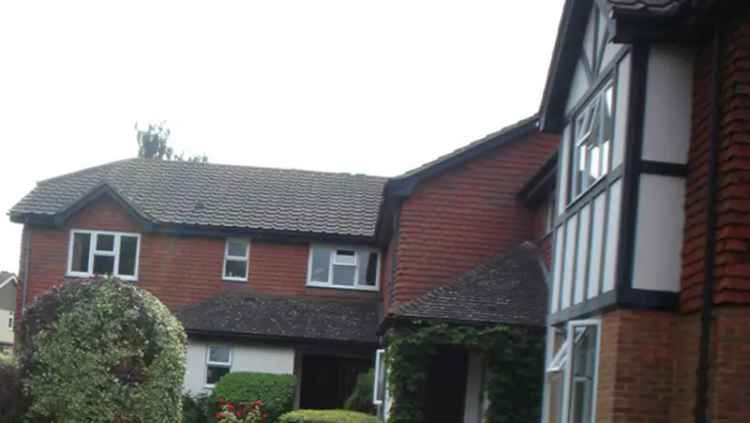 Deacon Court Retirement Property Lingfield