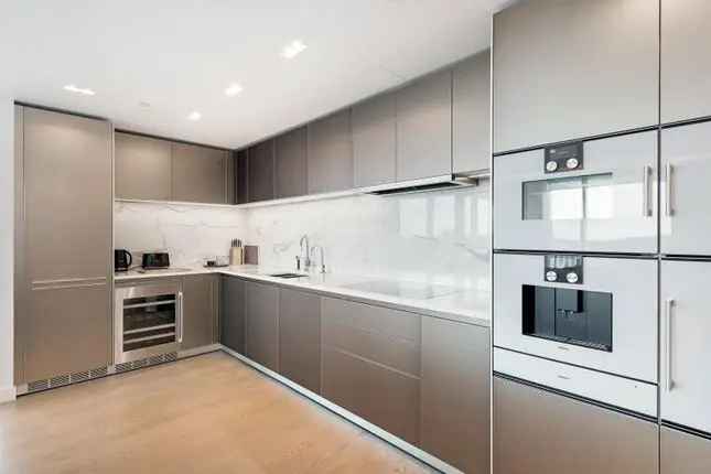 Flat for sale in Lillie Square, London SW6