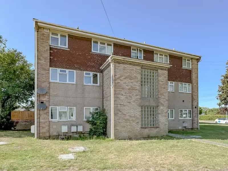 2 bedroom maisonette to rent