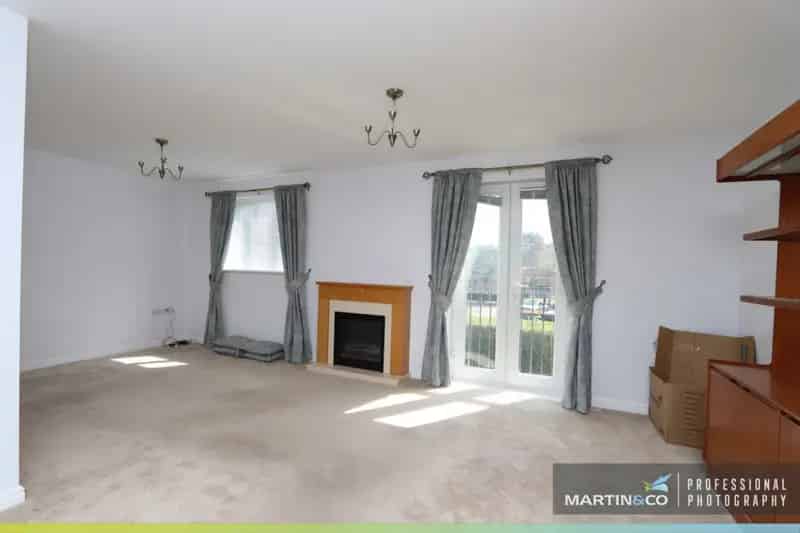 2 bedroom Flat
 For Sale