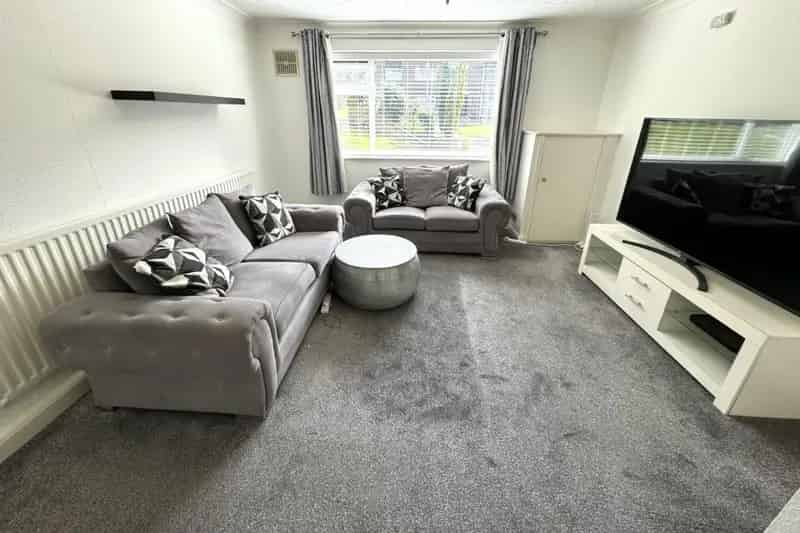 1 bedroom Flat
 To Let