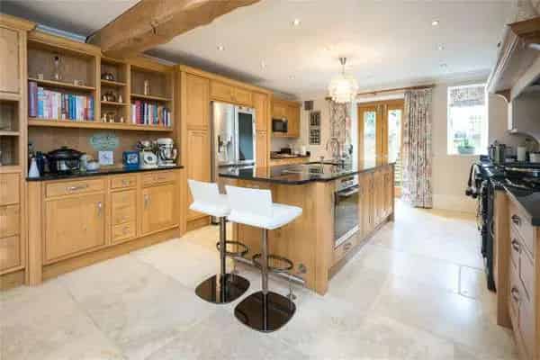 Harrogate Victorian Townhouse with Detached Cottage