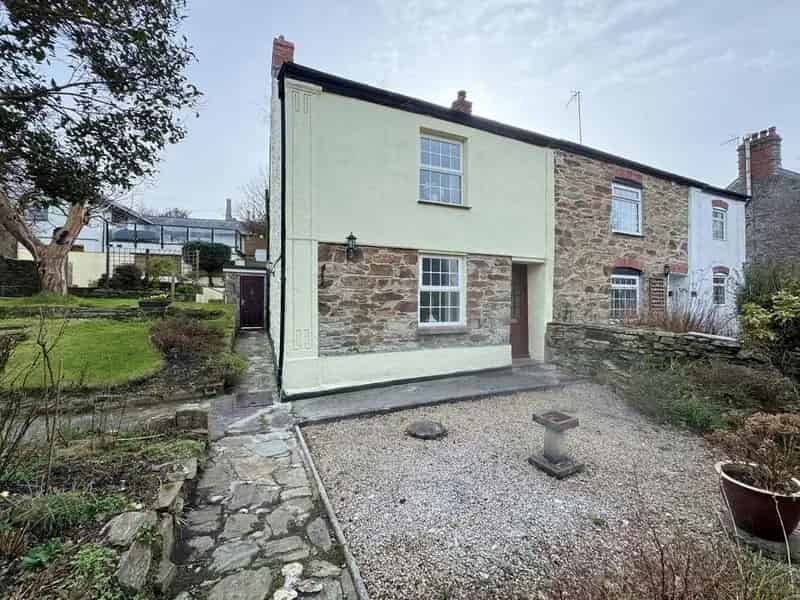 2 Bedroom Semi-Detached House for Sale in St Agnes Cornwall