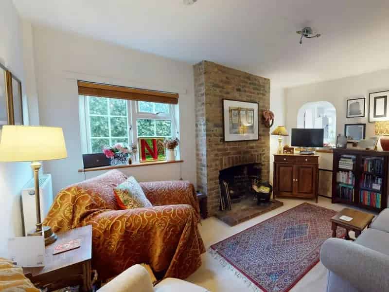 Charming 3-Bedroom Cottage on Chailey Common