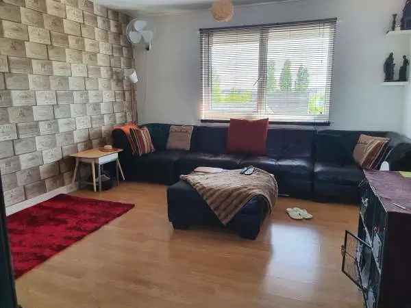 Flat For Rent in Peterborough, England