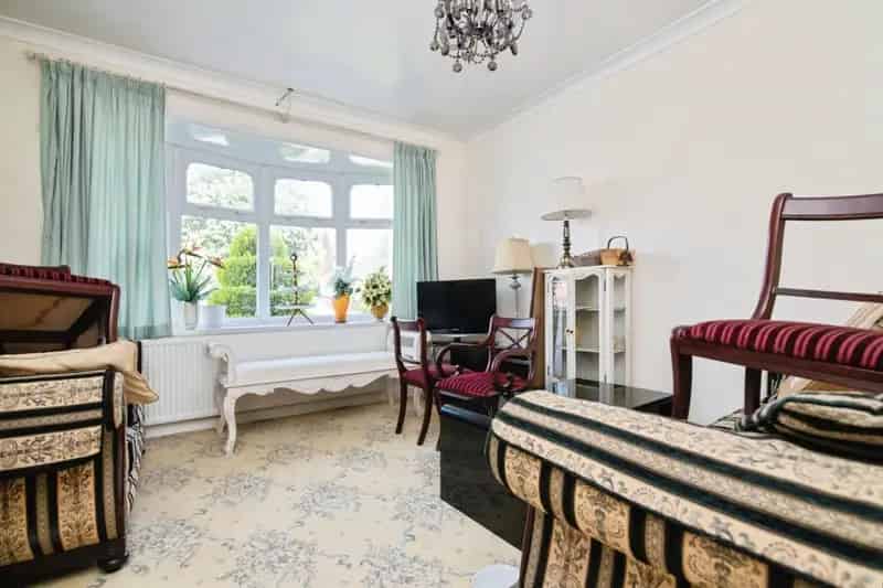 4 bedroom House
 For Sale