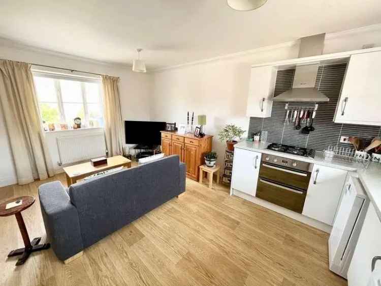 2 Bed Flat for Sale Saxmundham - First Floor Apartment