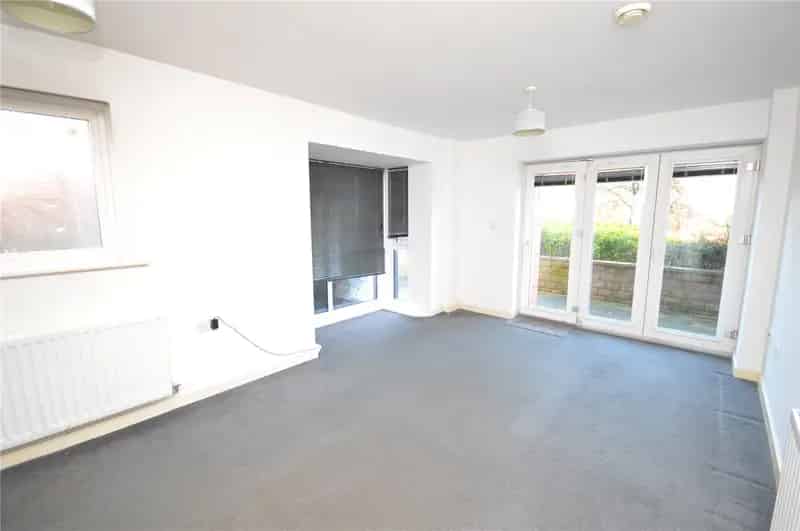 River Aire Apartment Two Double Bedrooms Allocated Parking