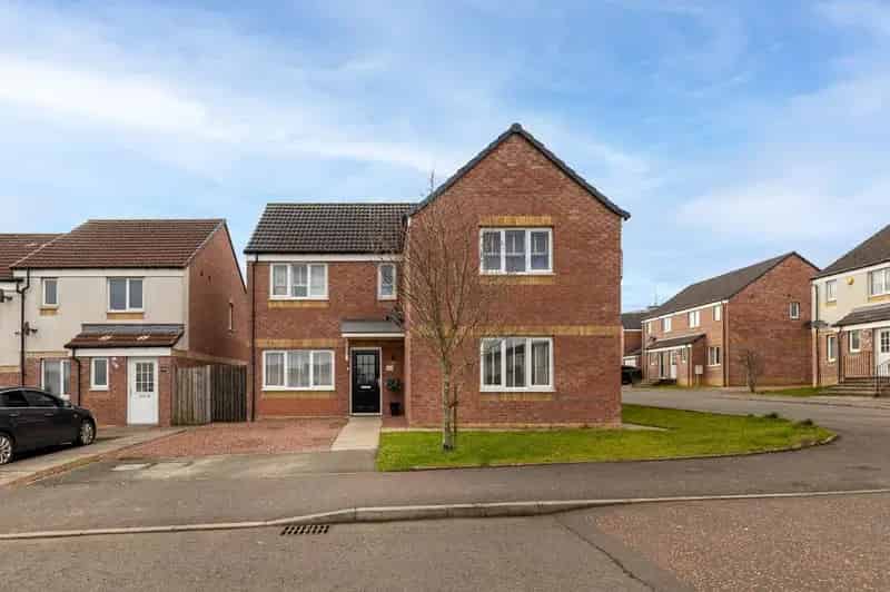 5 Bedroom Detached House for Sale in Glasgow