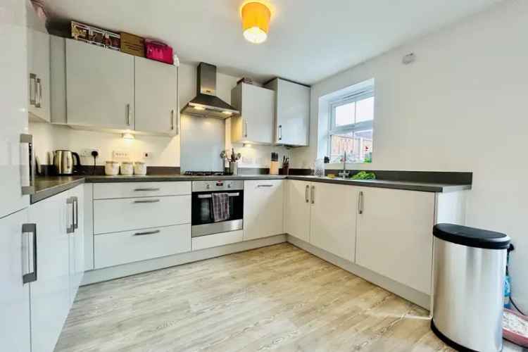 3 Bed Semi Detached House Near Uttoxeter Town Centre