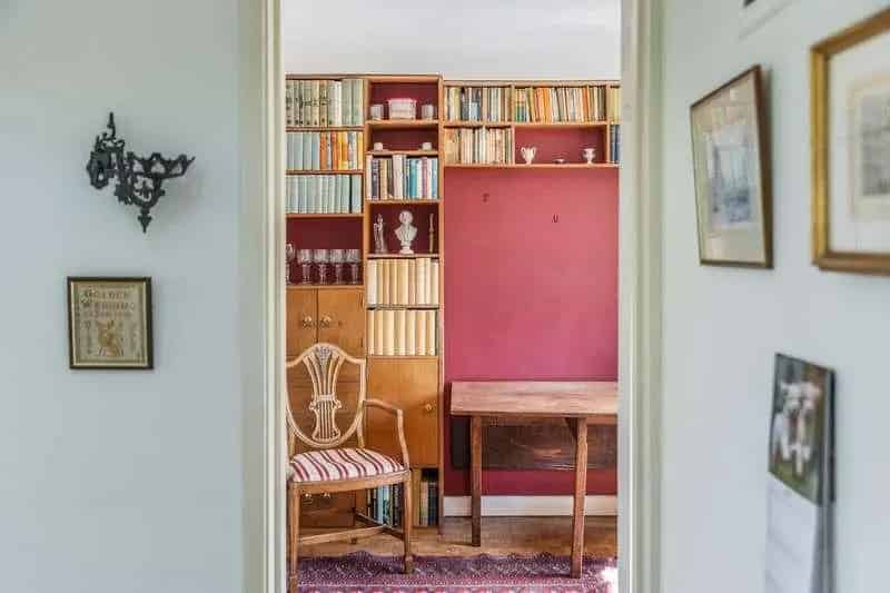 3 Bed Detached House For Sale in Oxfordshire Village
