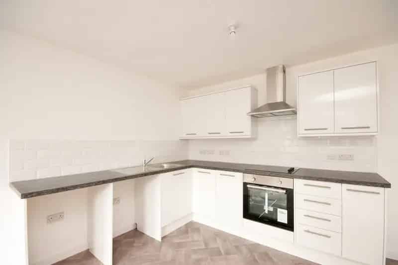 Two Double Bedroom Flat Eastbourne Zero Deposit Option Available