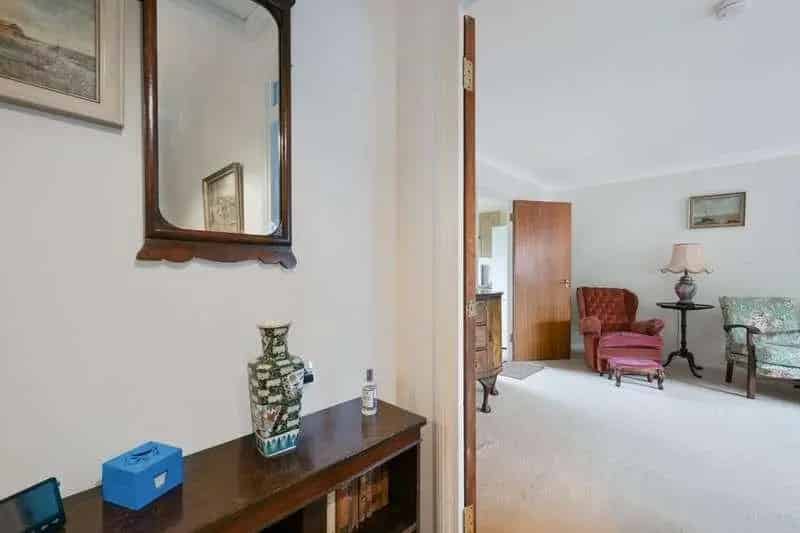2 bed property for sale