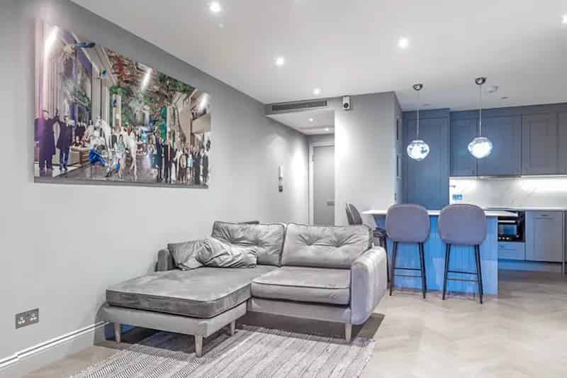 2 Bedroom Apartment near Bond Street Station Portman Square
