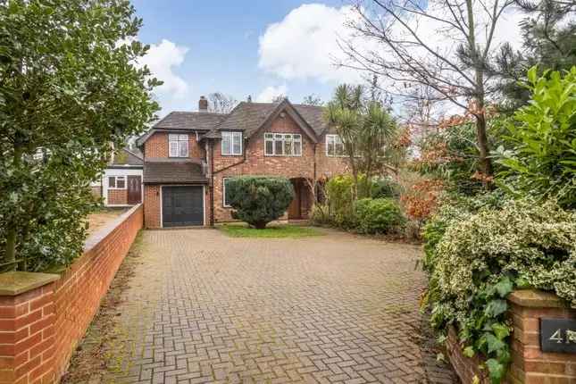 Four Bedroom Semi-Detached House for Sale in Crystal Palace