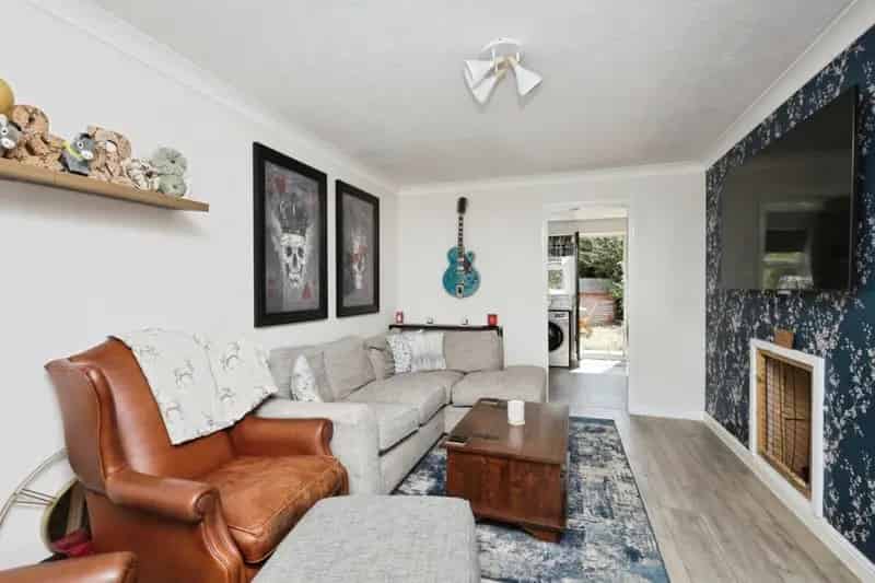 2 Bed End-Terraced House Gleneagles Hailsham