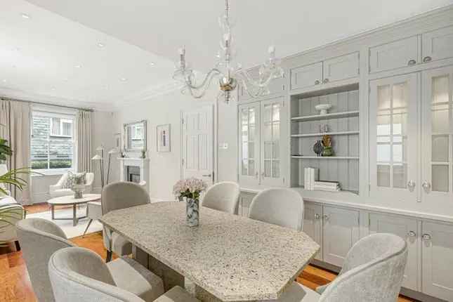 Town house for sale in Montagu Mews West, Marylebone, London W1H, United Kingdom