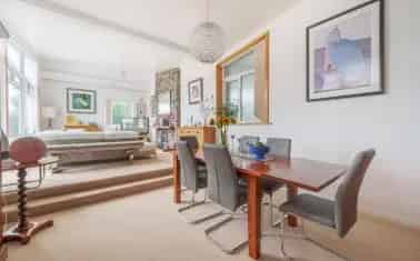 Modern 4-Bed Detached House near Wellswood Beach