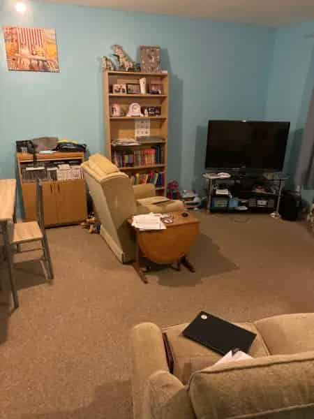 2nd Floor Flat Near Town Center