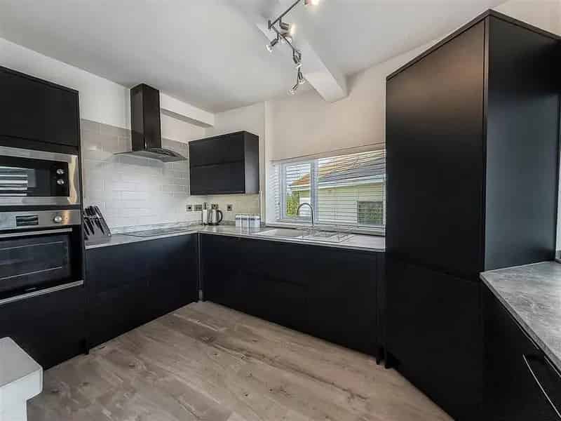 2 Bedroom Apartment for Sale in Falmouth