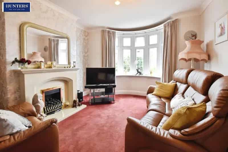 3 bedroom House
 For Sale 
Total Size: 1464 SQ FT