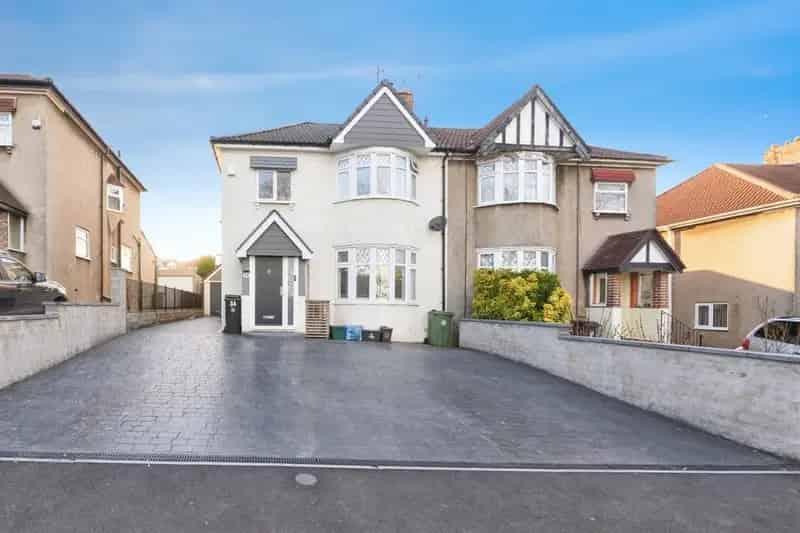 Extended 1930s Semi Detached Home Three Bedrooms Large Garden Bristol