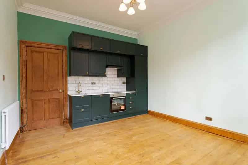 2 Bedroom Apartment for Sale in Scotland