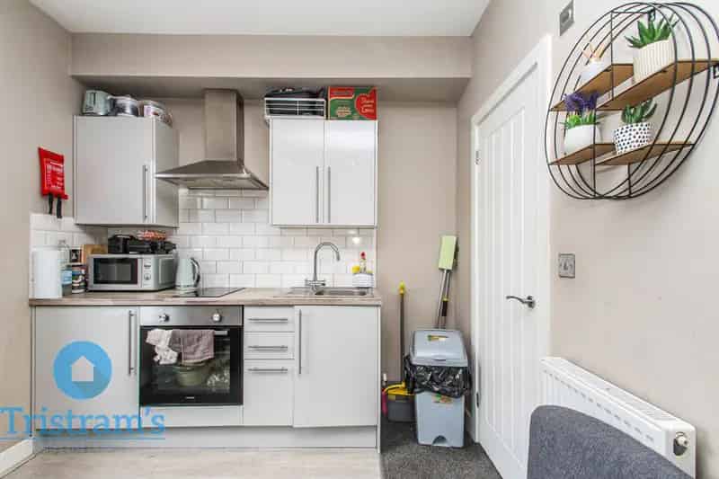 1 Bedroom Studio House to Rent Near Netherfield Train Station