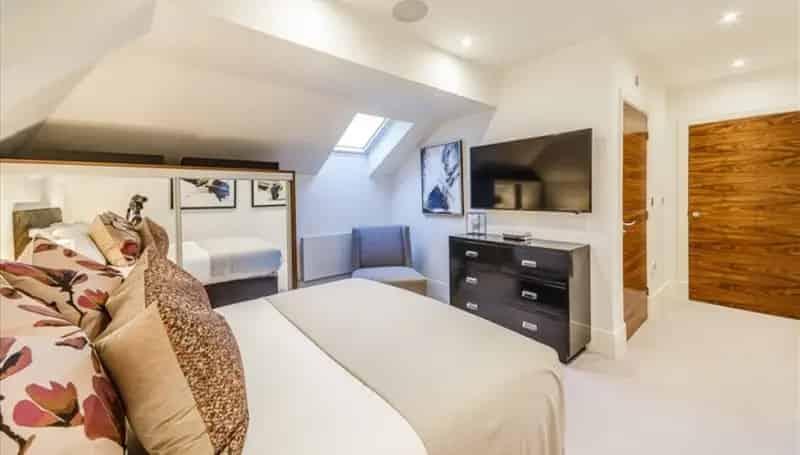 2 Bedroom Flat To Rent
