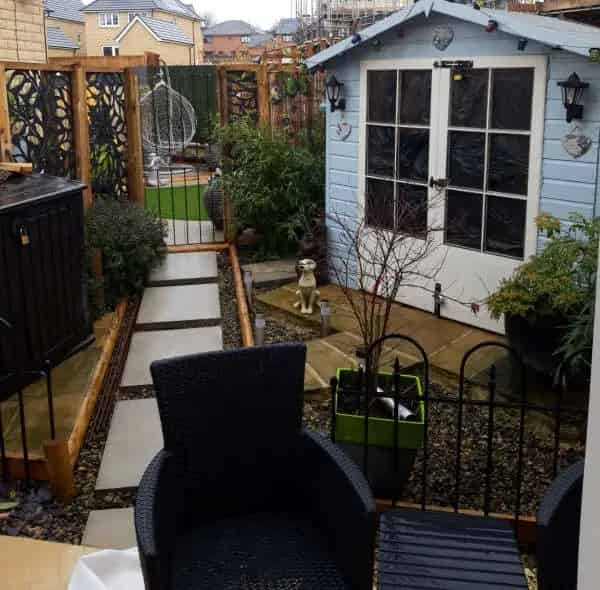 Canalside Home Near Schools and Takeaways