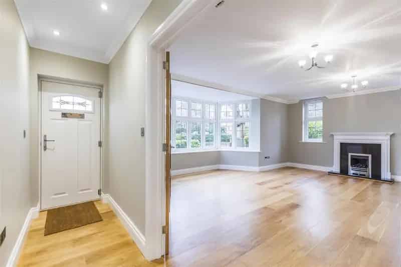 2 Bed Flat for Sale in Talbot Woods Bournemouth